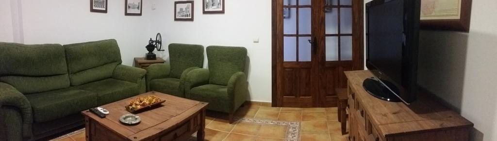 Hostal Rural La Casa Verde Cheles Екстериор снимка