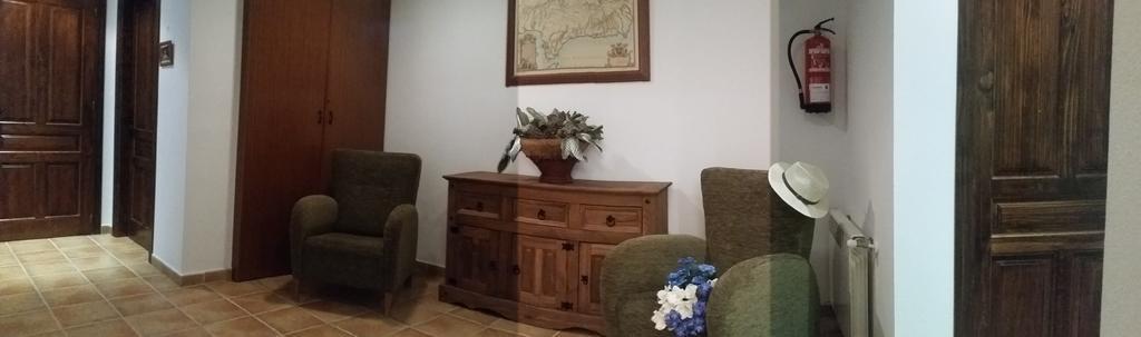 Hostal Rural La Casa Verde Cheles Екстериор снимка